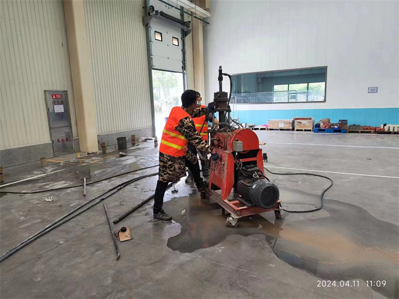 从江厂房地面下沉塌陷注浆加固施工